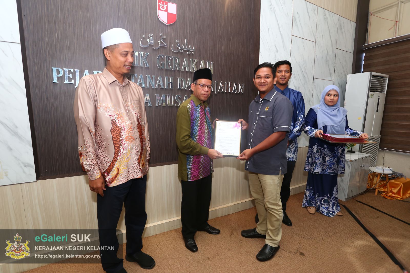 majlis-penyampaian-watikah-pelantikan-penghulu-bagi-jajahan-gua-musang-tahun-2026-40.JPG