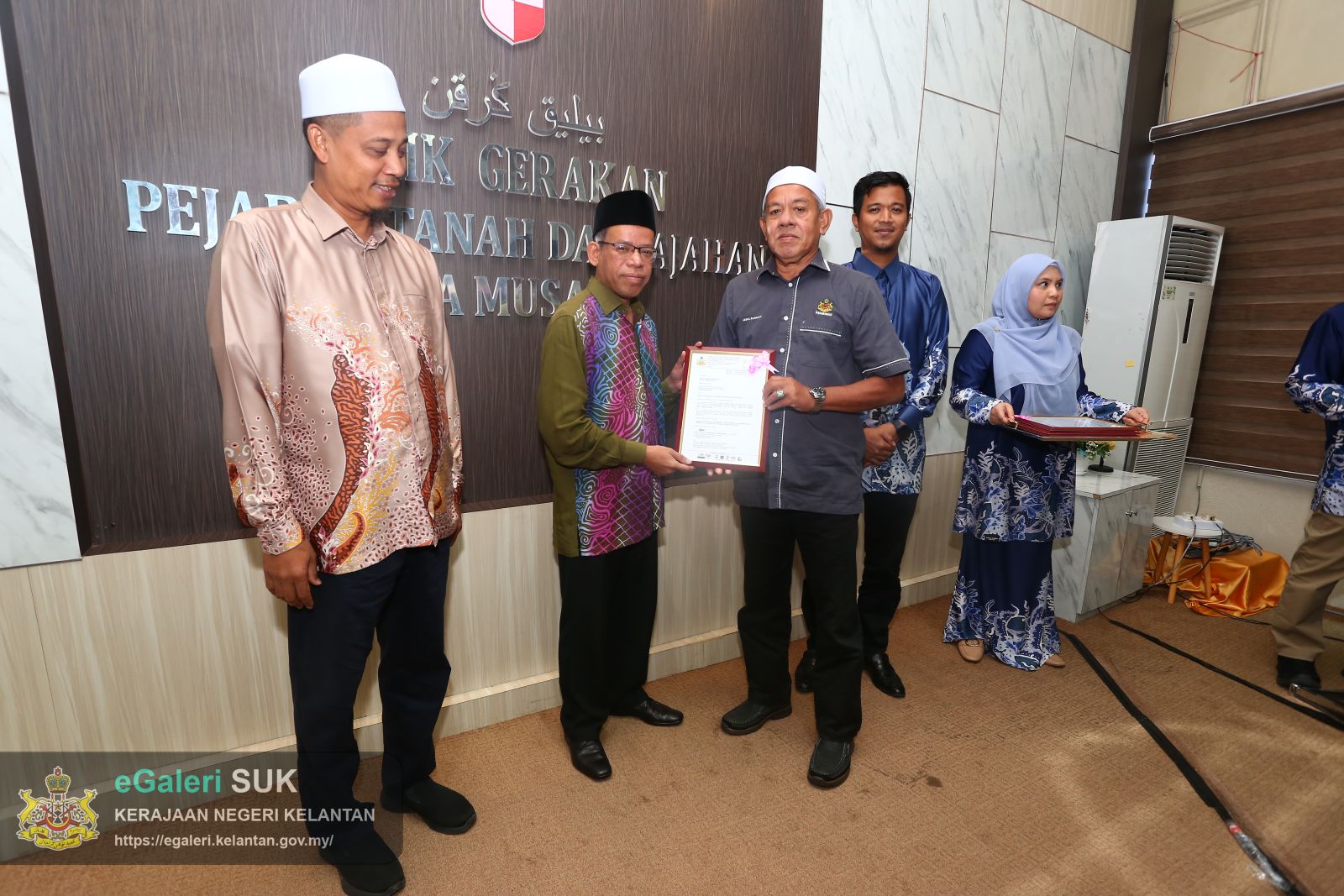majlis-penyampaian-watikah-pelantikan-penghulu-bagi-jajahan-gua-musang-tahun-2026-41.JPG