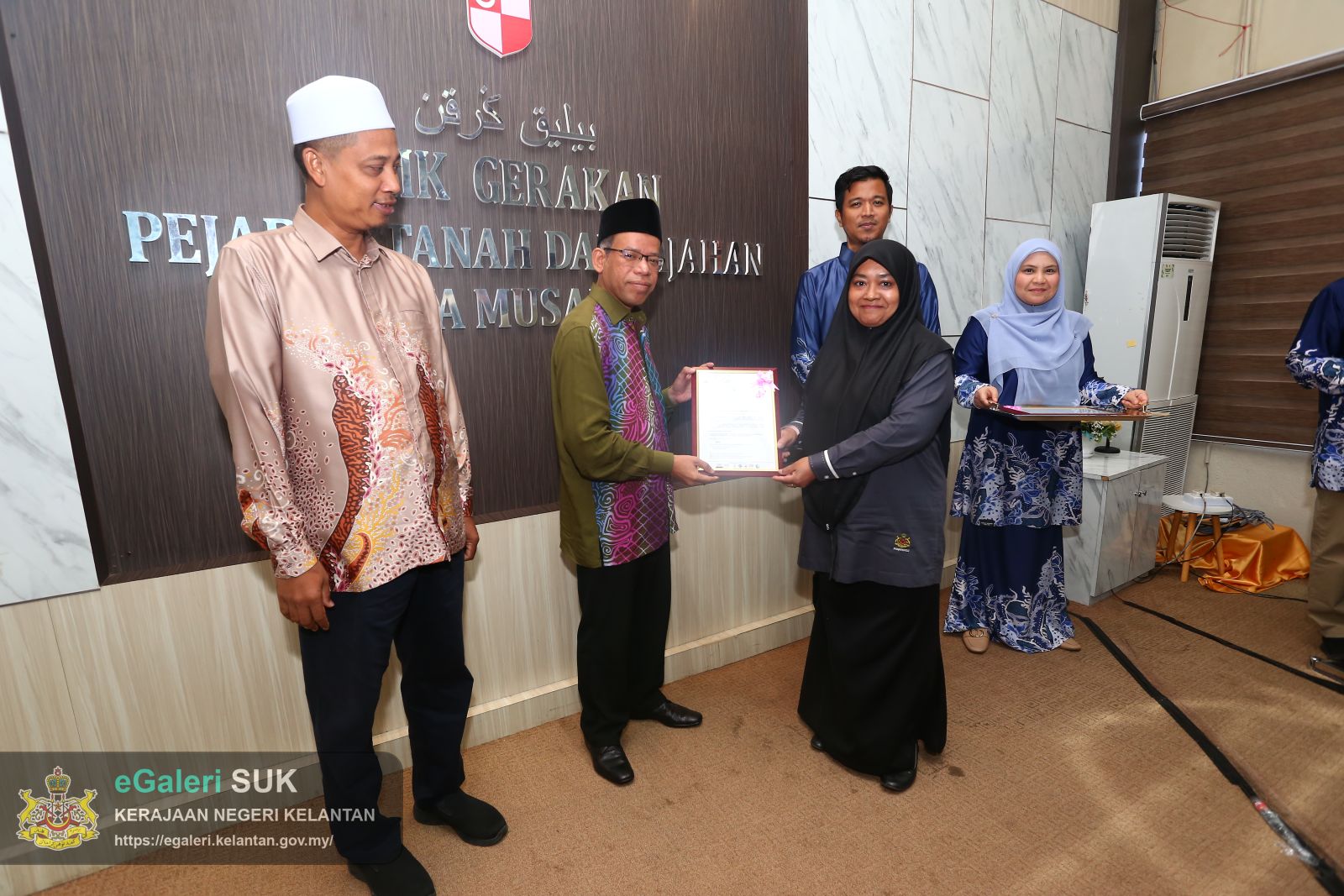 majlis-penyampaian-watikah-pelantikan-penghulu-bagi-jajahan-gua-musang-tahun-2026-43.JPG