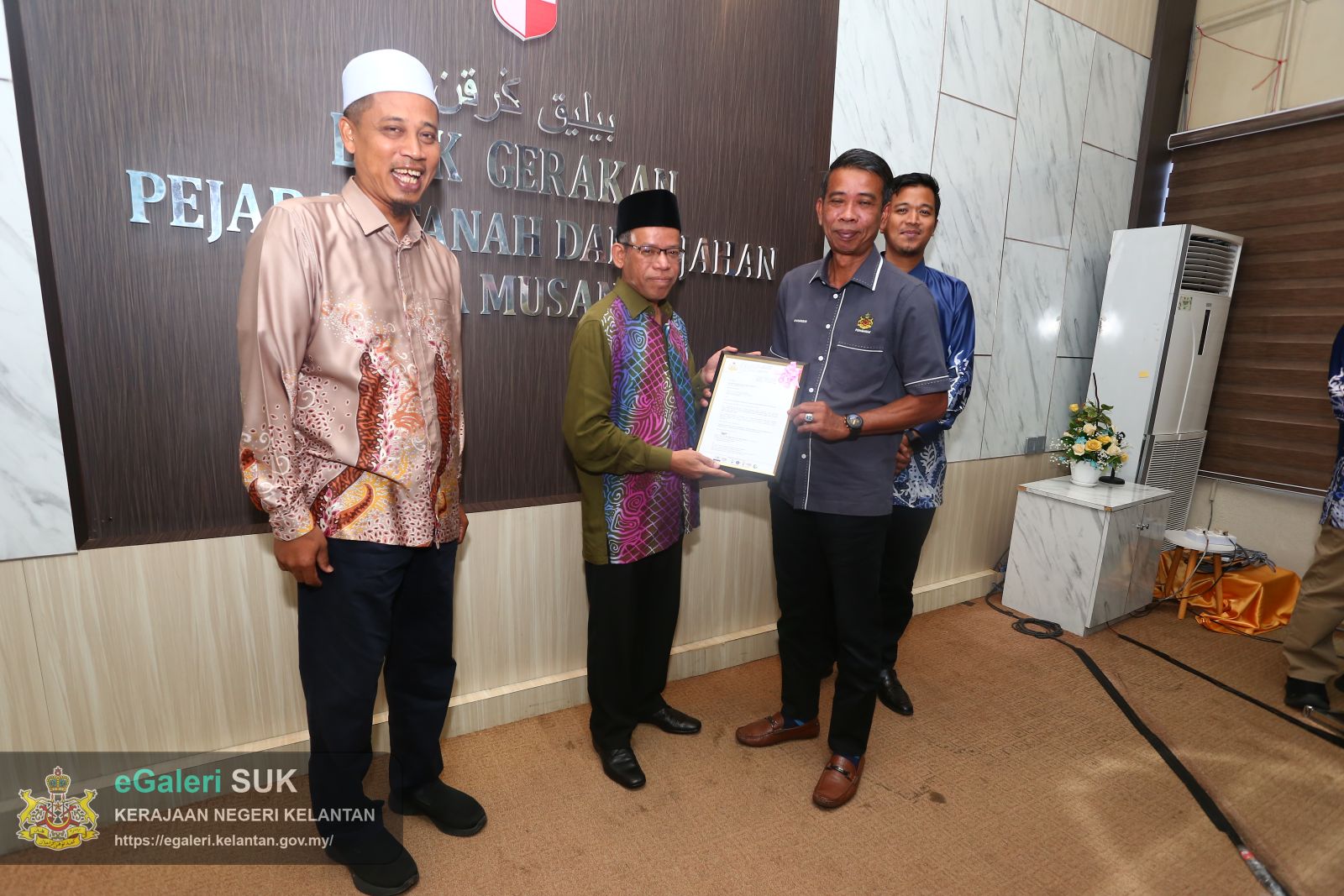 majlis-penyampaian-watikah-pelantikan-penghulu-bagi-jajahan-gua-musang-tahun-2026-45.JPG