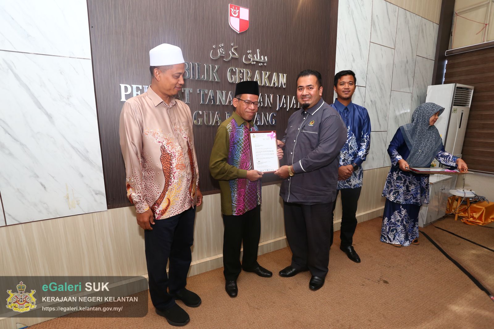 majlis-penyampaian-watikah-pelantikan-penghulu-bagi-jajahan-gua-musang-tahun-2026-46.JPG