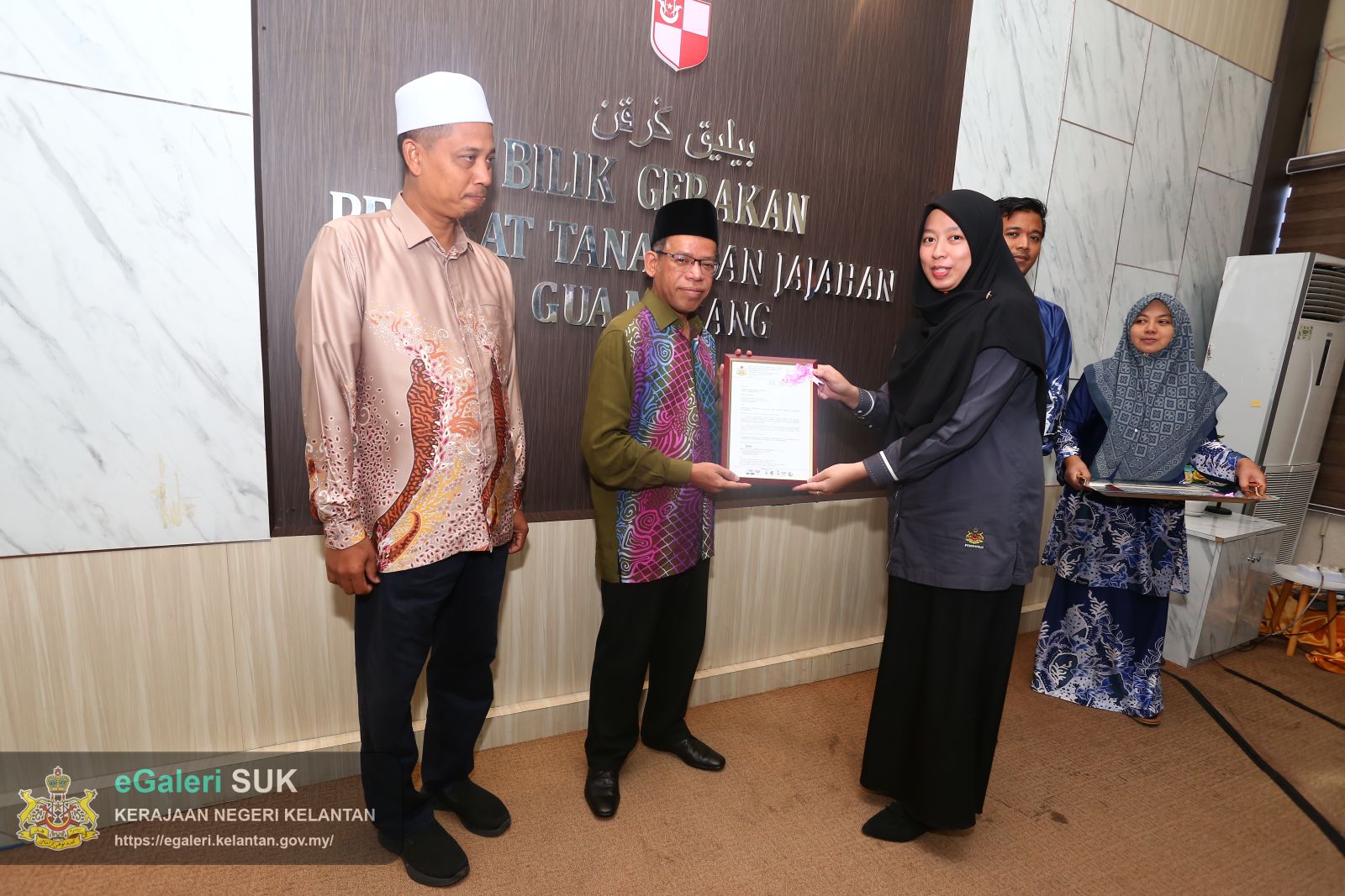 majlis-penyampaian-watikah-pelantikan-penghulu-bagi-jajahan-gua-musang-tahun-2026-47.JPG