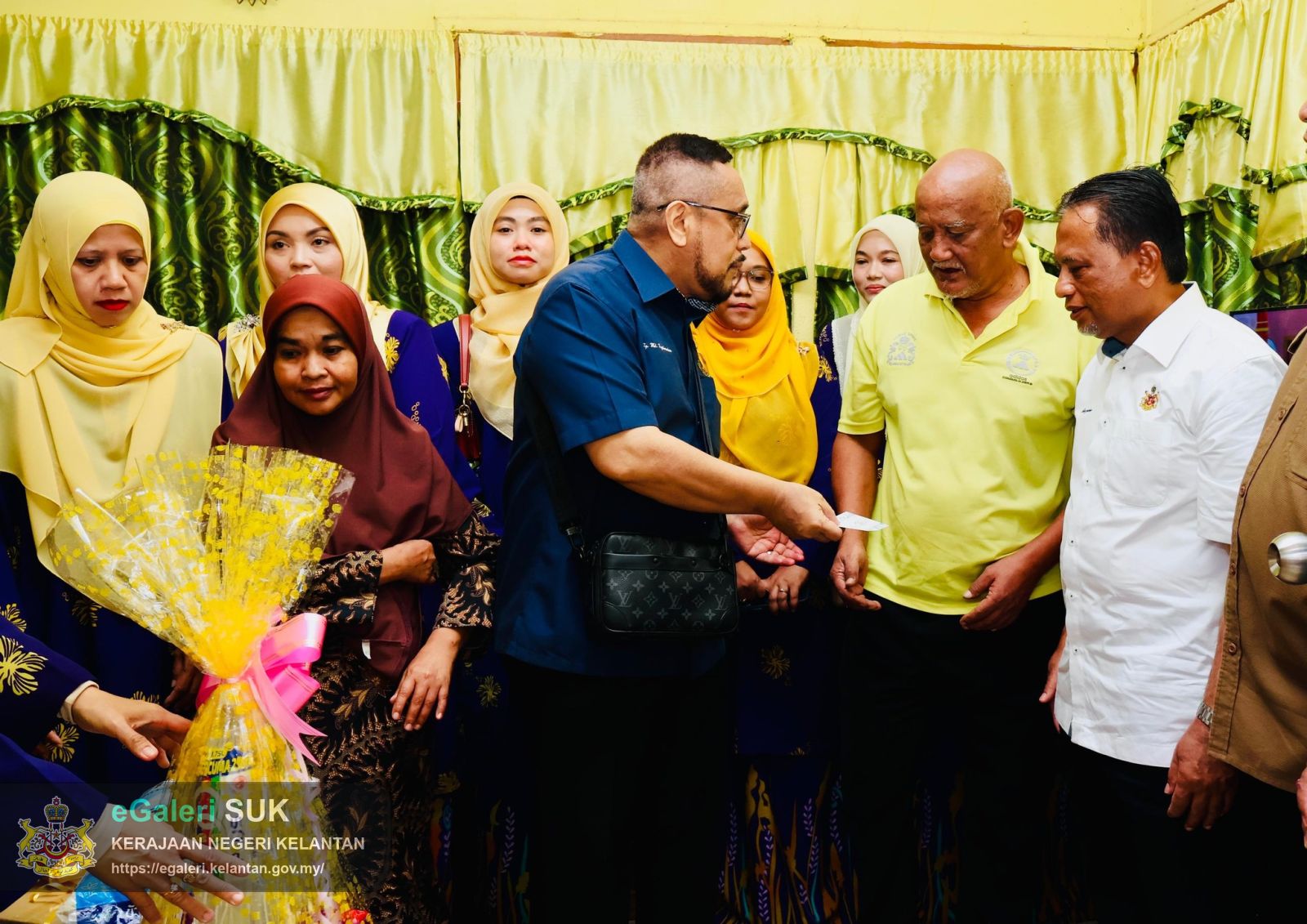 majlis-penyerahan-bantuan-ramadhan-kepada-keluarga-asnaf-oleh-mob-diraja-kelantan-tahun-2026-4.jpg