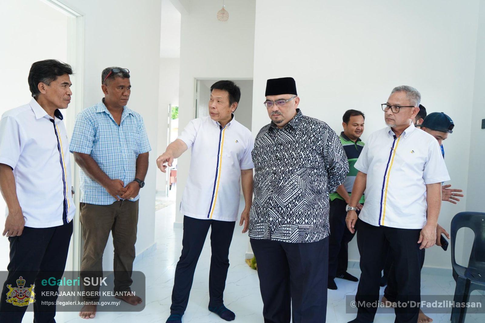 majlis-penyerahan-kunci-rumah-dan-surat-tawaran-program-rumah-mesra-rakyat-rmr-di-bawah-kelolaan-syarikat-perumahan-negara-berhad-spnb-5.jpg