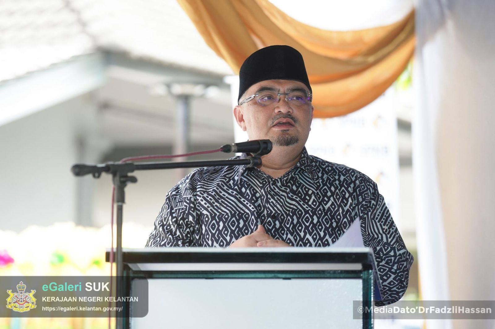 majlis-penyerahan-kunci-rumah-dan-surat-tawaran-program-rumah-mesra-rakyat-rmr-di-bawah-kelolaan-syarikat-perumahan-negara-berhad-spnb-6.jpg