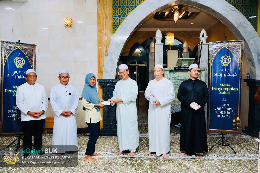 majlis-penyerahan-zakat-melalui-mob-di-masjid-alquddus-mukim-paya-bemban-kota-bharu-14.jpg