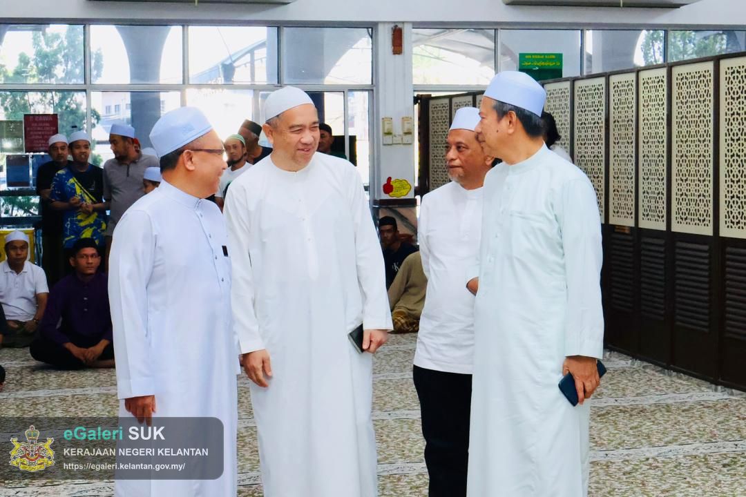 majlis-penyerahan-zakat-melalui-mob-di-masjid-alquddus-mukim-paya-bemban-kota-bharu-2.jpg