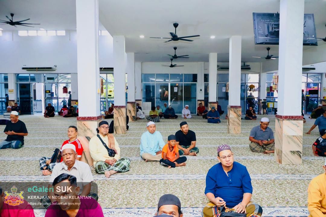 majlis-penyerahan-zakat-melalui-mob-di-masjid-alquddus-mukim-paya-bemban-kota-bharu-4.jpg