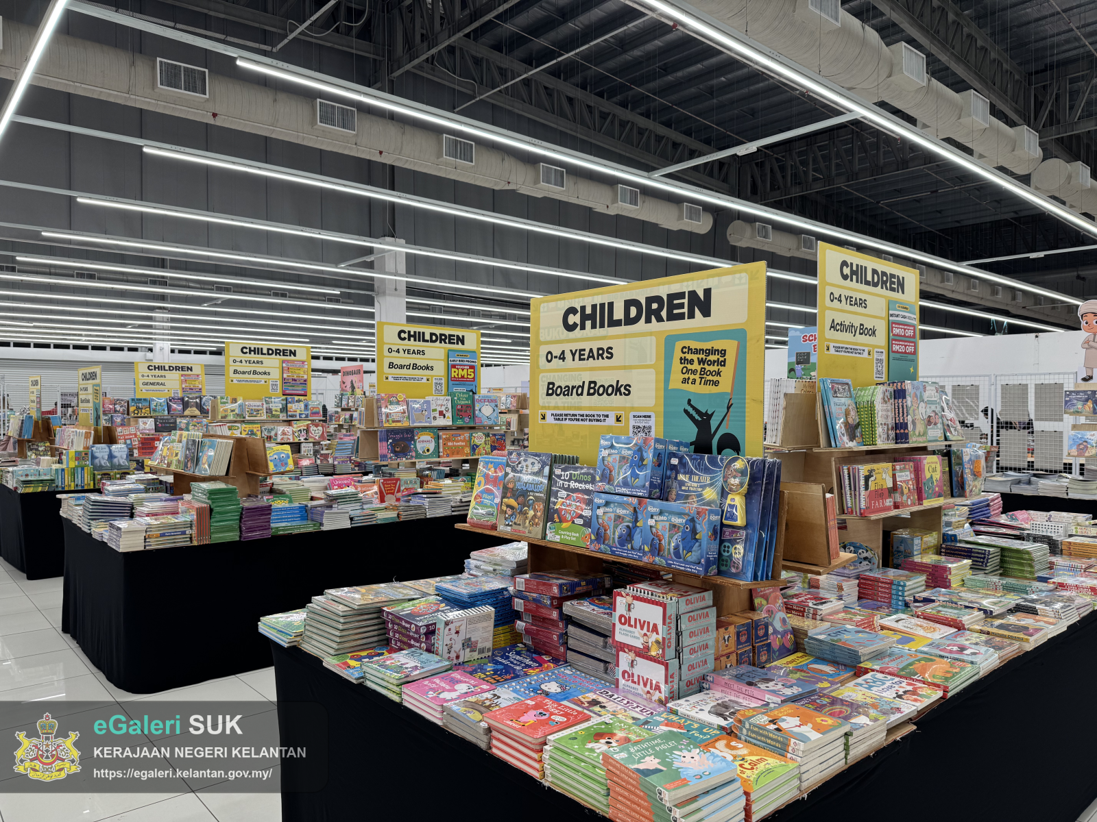 majlis-perasmian-big-bad-wolf-books-kota-bharu-2026-19.png