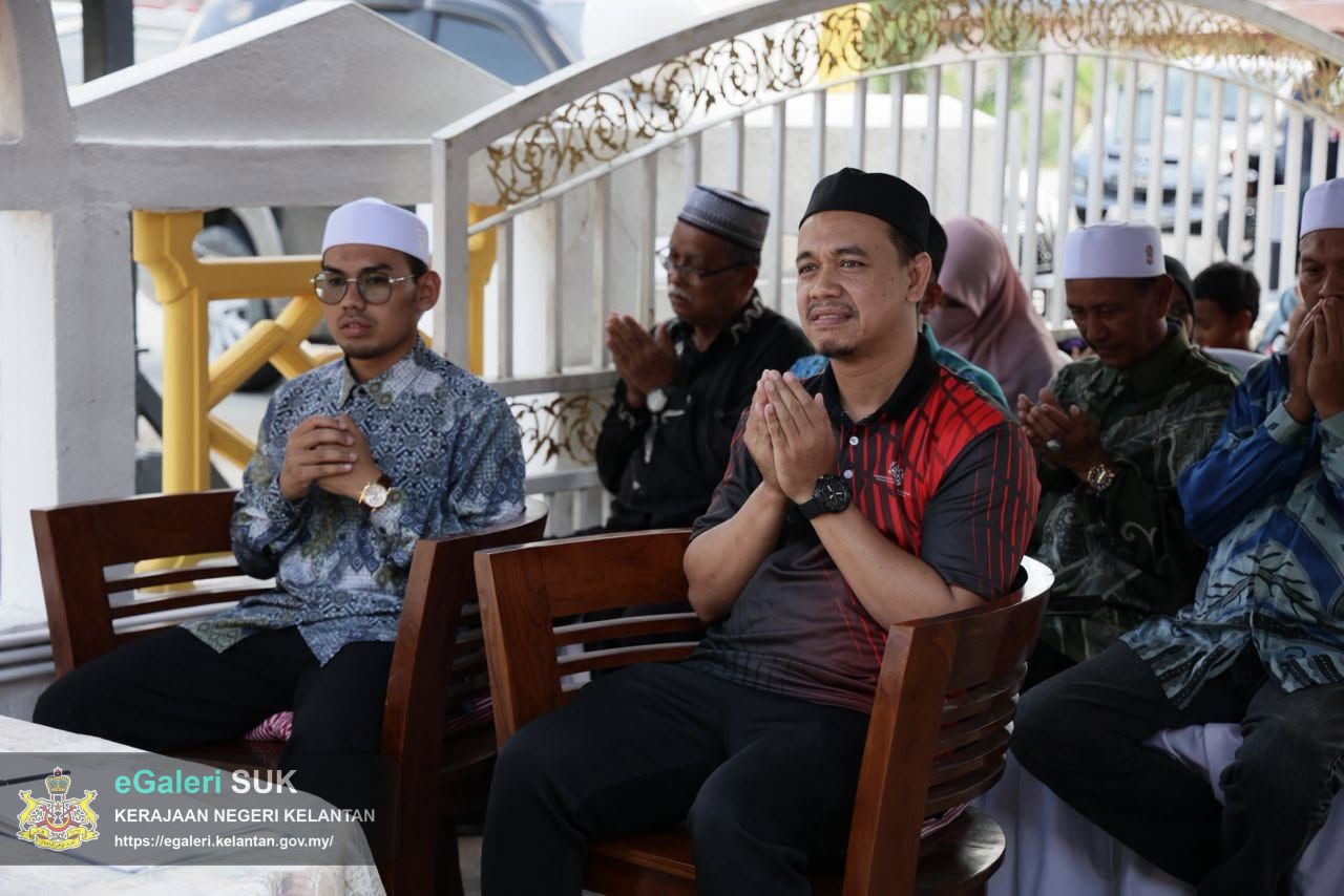 majlis-perasmian-pembukaan-semula-perpustakaan-desa-salor-3.jpg