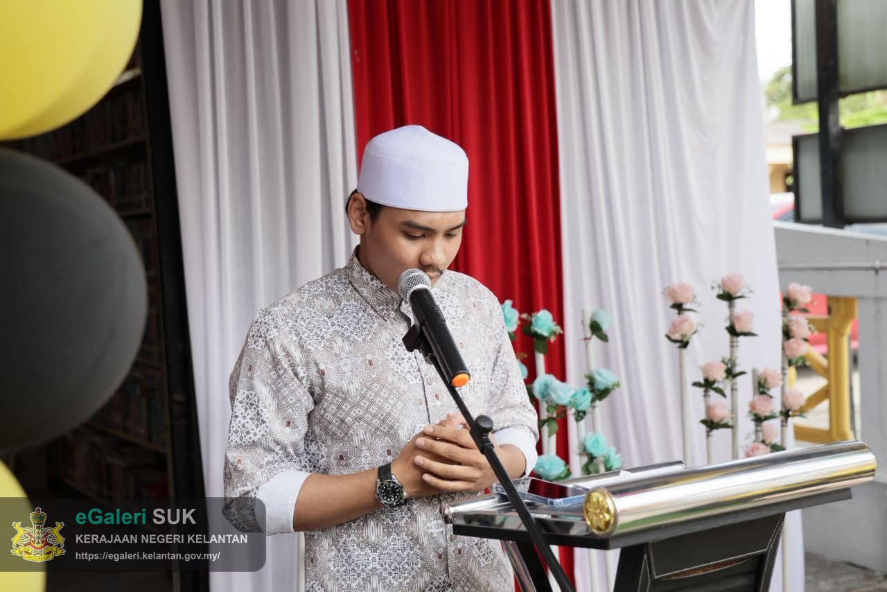 majlis-perasmian-pembukaan-semula-perpustakaan-desa-salor-5.jpg