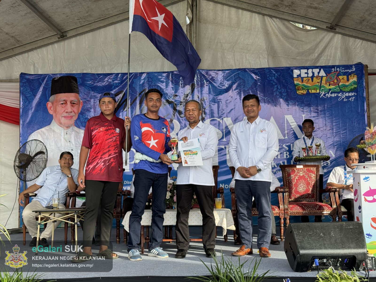 majlis-perasmian-penutup-pesta-wau-kebangsaan-kelantan-kali-ke43-6.jpg