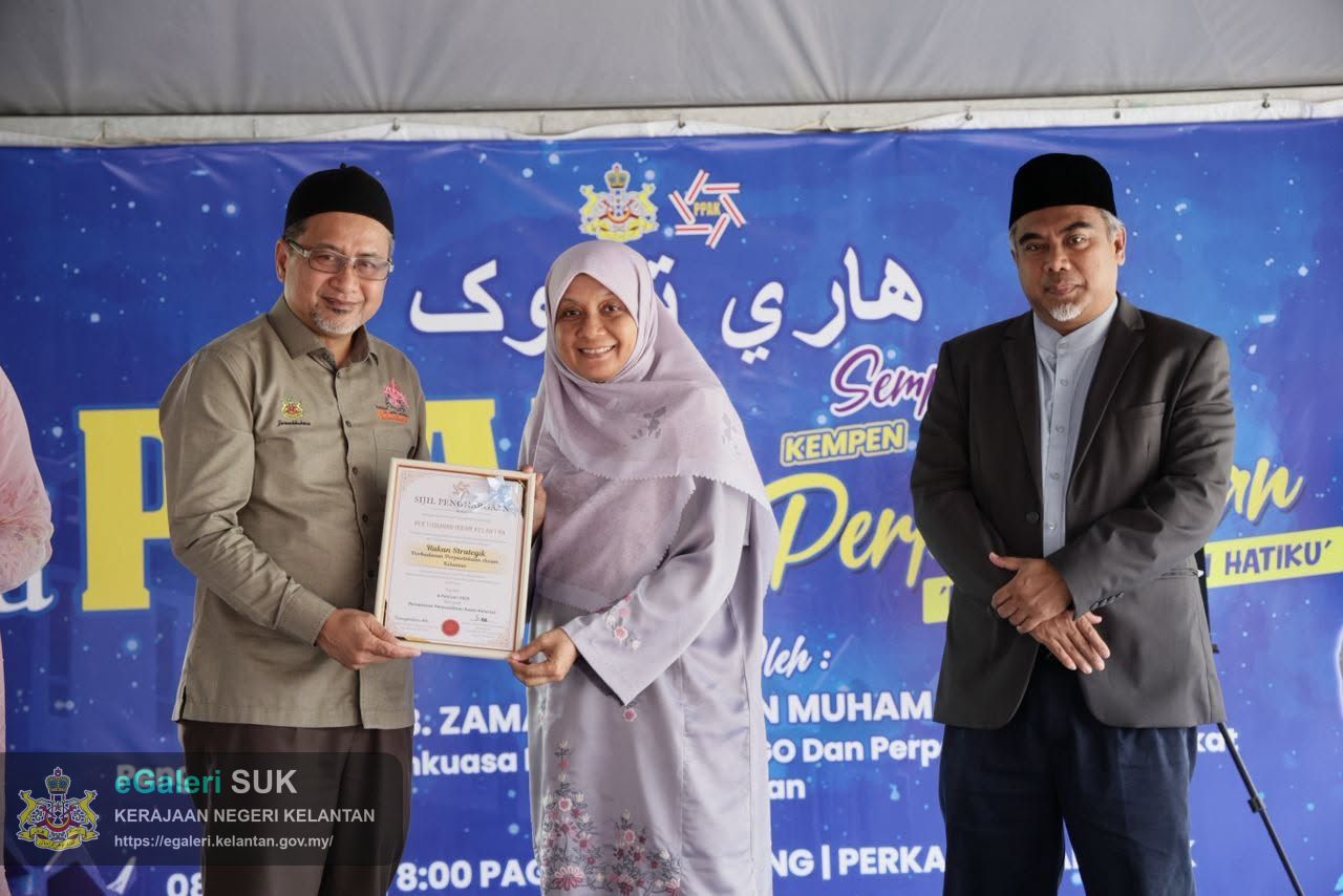 majlis-perasmian-program-hari-terbuka-ppak-sempena-kempen-jom-ke-perpustakaan-perpustakaan-di-hatiku-2026-oleh-yb-zamakhshari-bin-muhamad-1.jpg