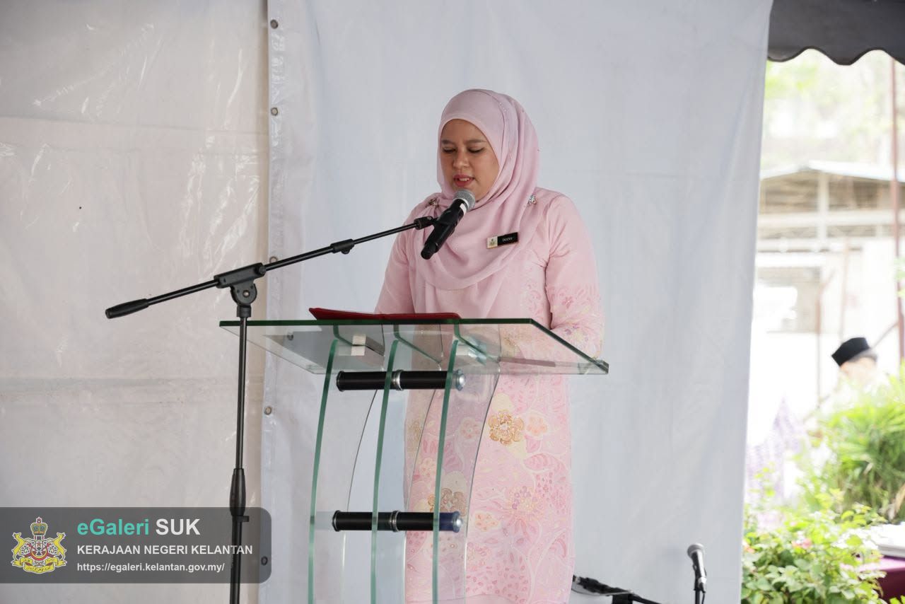 majlis-perasmian-program-hari-terbuka-ppak-sempena-kempen-jom-ke-perpustakaan-perpustakaan-di-hatiku-2026-oleh-yb-zamakhshari-bin-muhamad-4.jpg