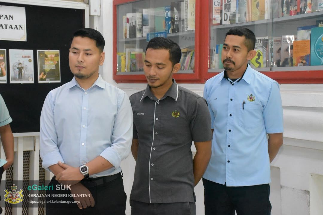 majlis-perhimpunan-bulanan-pegawai-dan-kakitangan-pejabat-tanah-dan-jajahan-pasir-puteh-bersama-tuan-ketua-jajahan-10.jpeg