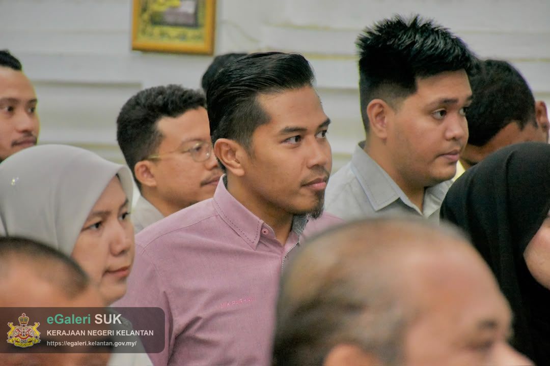 majlis-perhimpunan-bulanan-pegawai-dan-kakitangan-pejabat-tanah-dan-jajahan-pasir-puteh-bersama-tuan-ketua-jajahan-4.jpeg