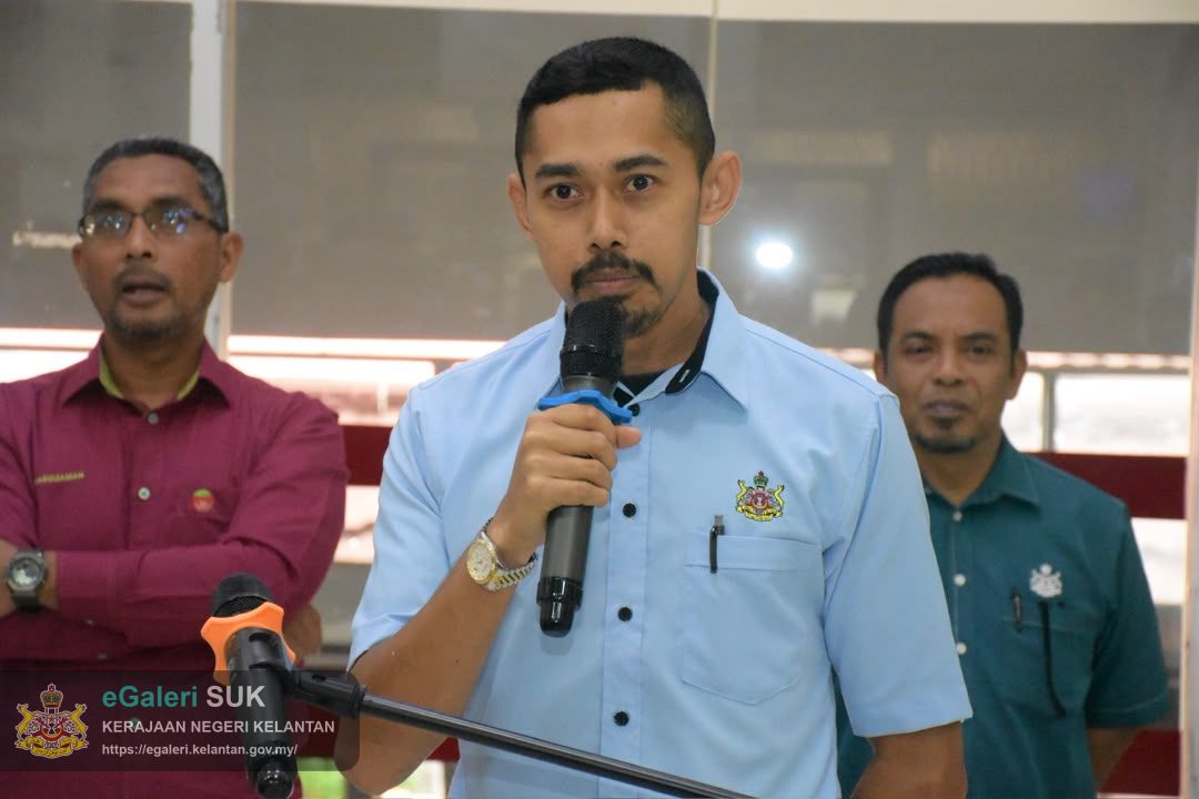 majlis-perhimpunan-bulanan-pegawai-dan-kakitangan-pejabat-tanah-dan-jajahan-pasir-puteh-bersama-tuan-ketua-jajahan-7.jpeg
