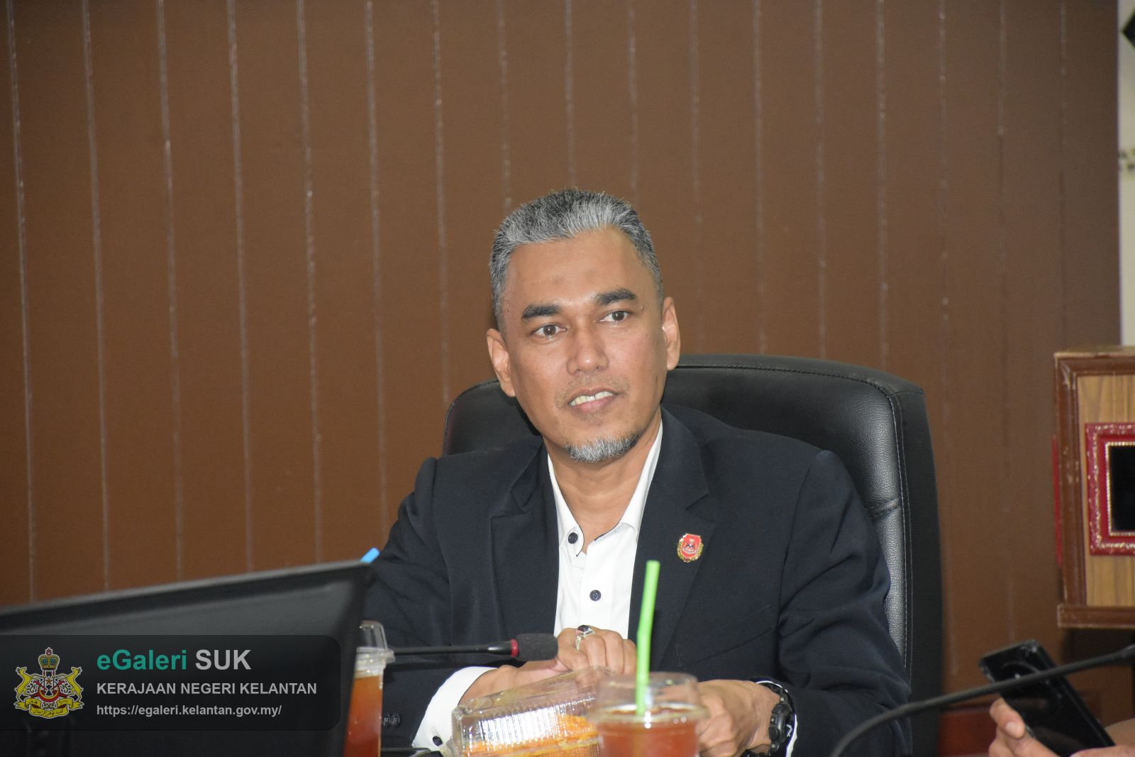majlis-perjumpaan-yabrs-ketua-jajahan-pasir-puteh-merangkap-yang-dipertua-majlis-daerah-pasir-puteh-bersama-peserta-kontinjen-perbarisan-hari-kebangsaan-malaysia-2026-5.JPG