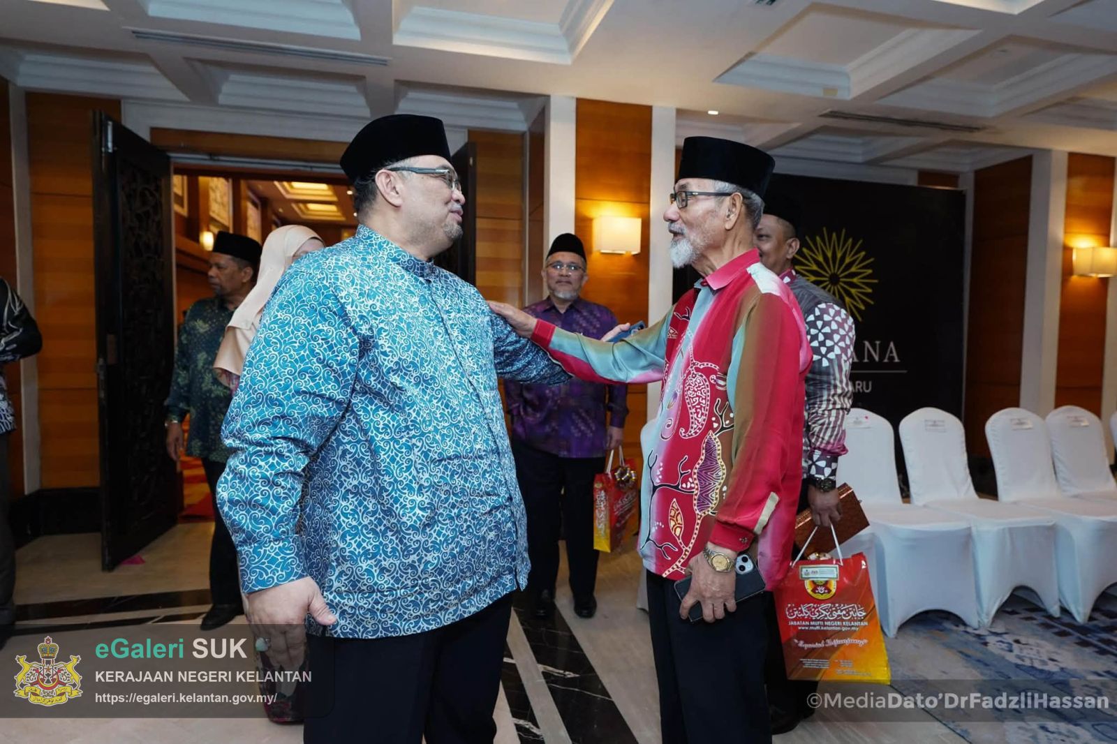 majlis-tautan-ulama-dan-umara-yang-diadakan-sempena-mesyuarat-jawatankuasa-muzakarah-kebangsaan-bagi-hal-ehwal-agama-islam-malaysia-mki-kali-ke130-23.jpg