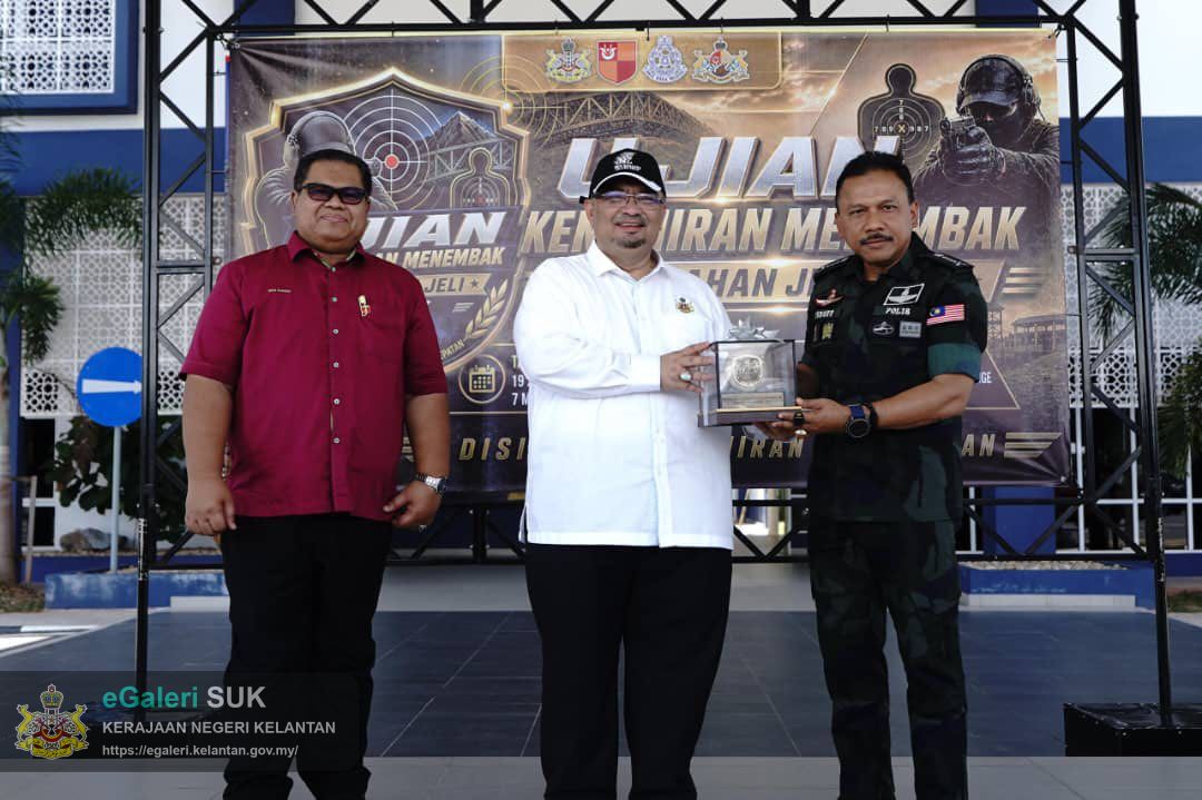 majlis-ujian-kemahiran-menembak-jajahan-jeli-4.jpg