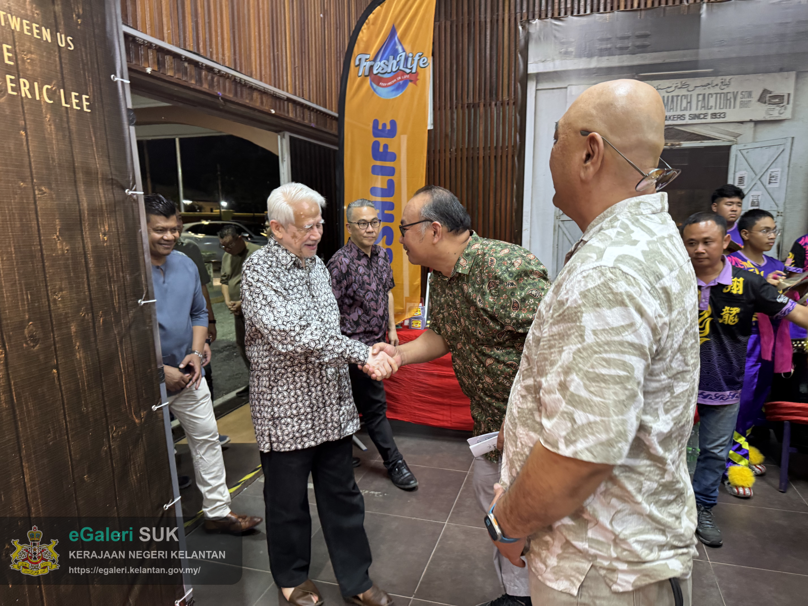 malam-aspirasi-cahaya-mata-anak-kelantan-serta-penghargaan-pameran-seni-fotografi-eric-lee-2.png