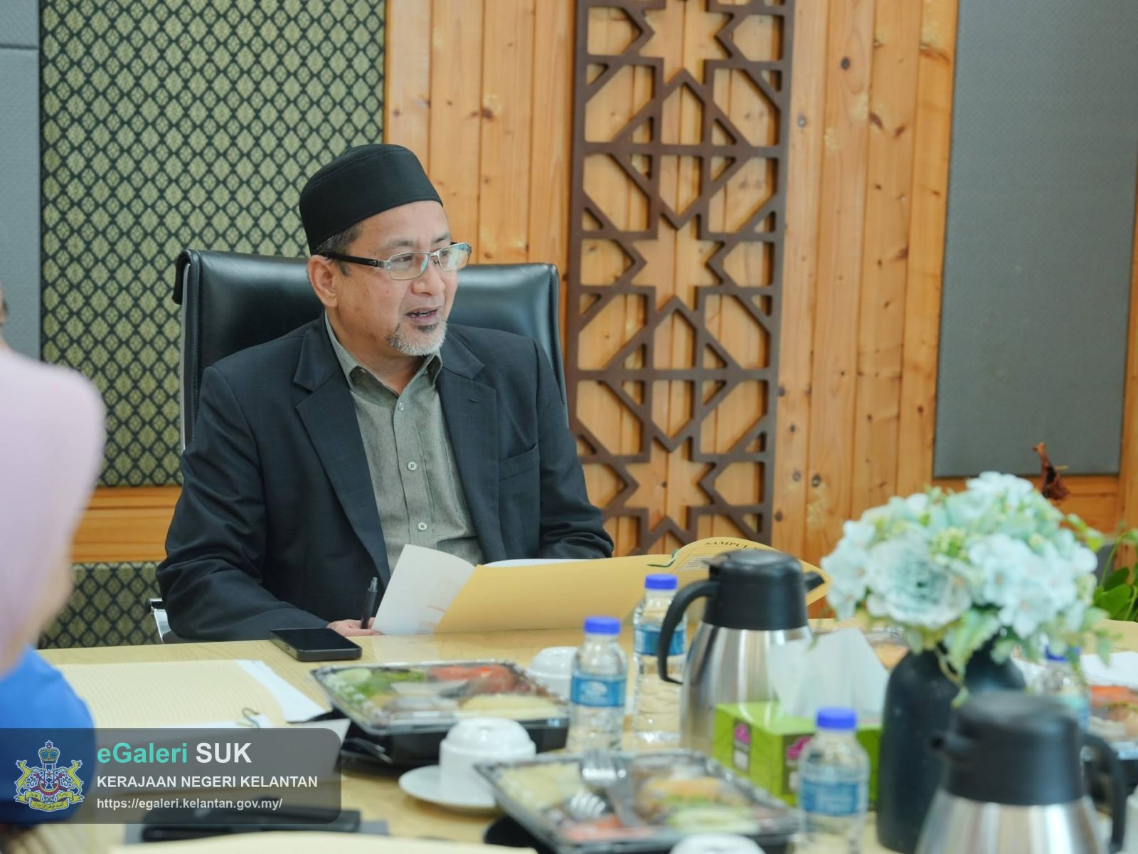 mengadakan-perbincangan-bersama-pihak-tnb-dan-perbadanan-perpustakaan-awam-kelantan-ppak-bagi-memperincikan-beberapa-perkara-berbangkit-berkaitan-pengurusan-utiliti-4.jpg
