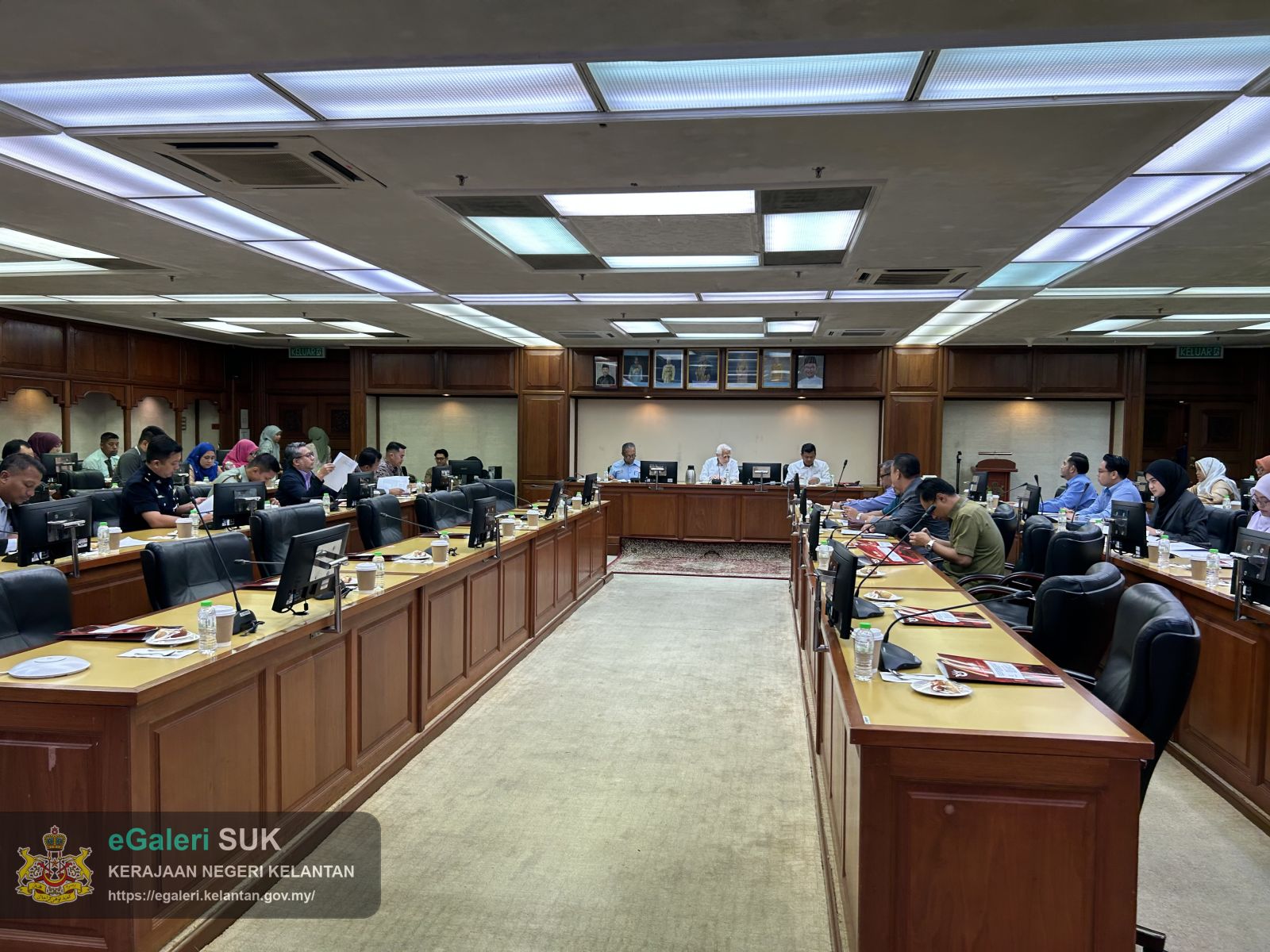 mesyuarat-jawatankuasa-pesta-baruh-rakyat-negeri-kelatan-sempena-perayaan-ulang-tahun-keputeraan-kebawah-duli-yang-maha-mulia-sultan-muhammad-v-yang-ke57-tahun-2026-2.jpg