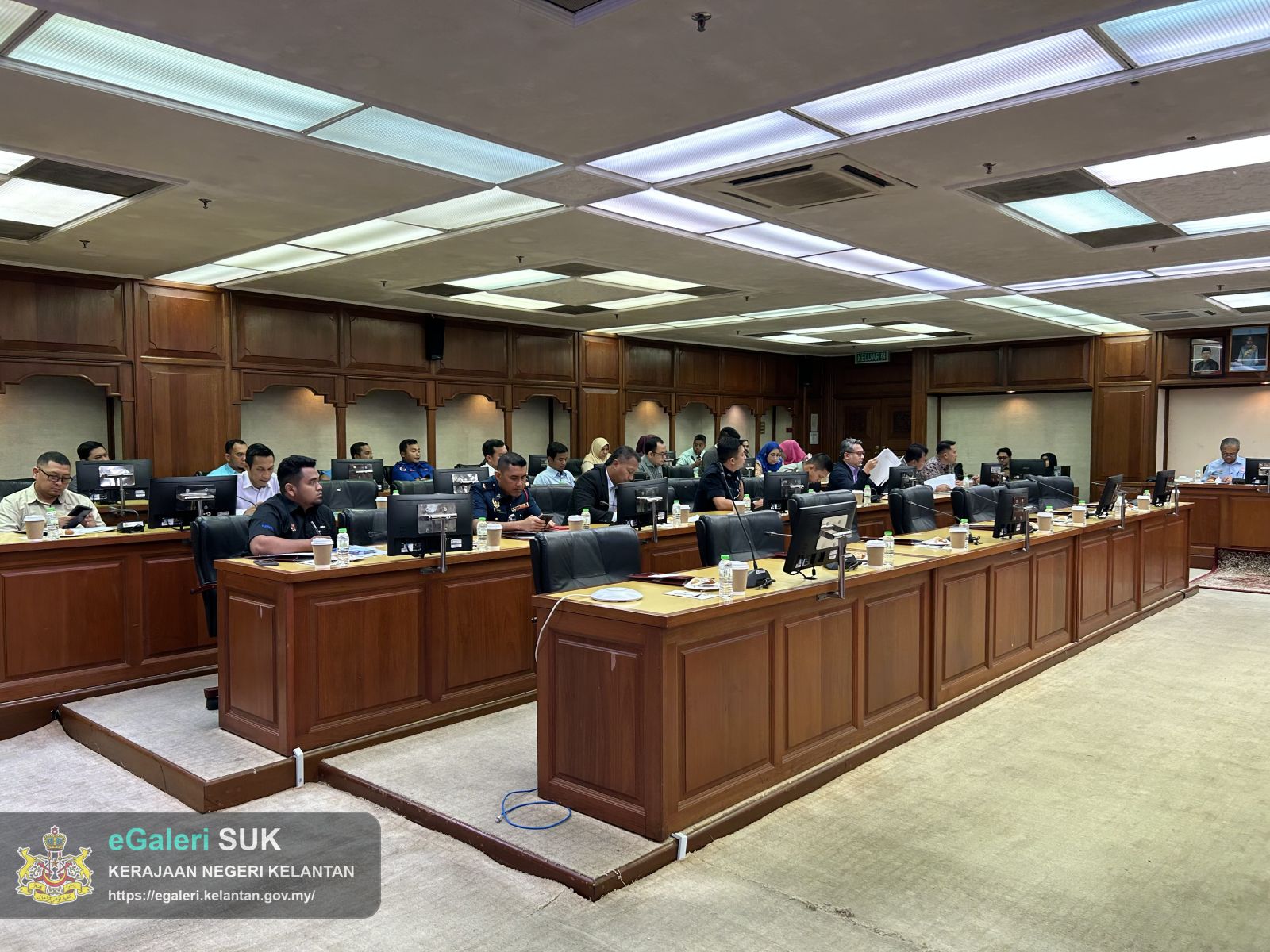 mesyuarat-jawatankuasa-pesta-baruh-rakyat-negeri-kelatan-sempena-perayaan-ulang-tahun-keputeraan-kebawah-duli-yang-maha-mulia-sultan-muhammad-v-yang-ke57-tahun-2026-4.jpg