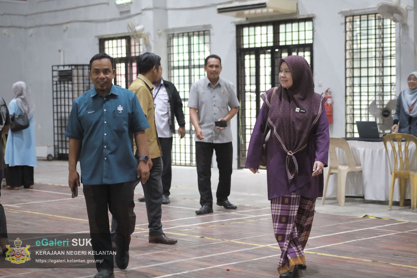program-agihan-bantuan-wang-ihsan-bwi-kepada-kir-yang-berpindah-ke-pps-disebabkan-bencana-banjir-timur-lautmtl-bagi-jajahan-pasir-putehmachang-dan-bachok-22.JPG