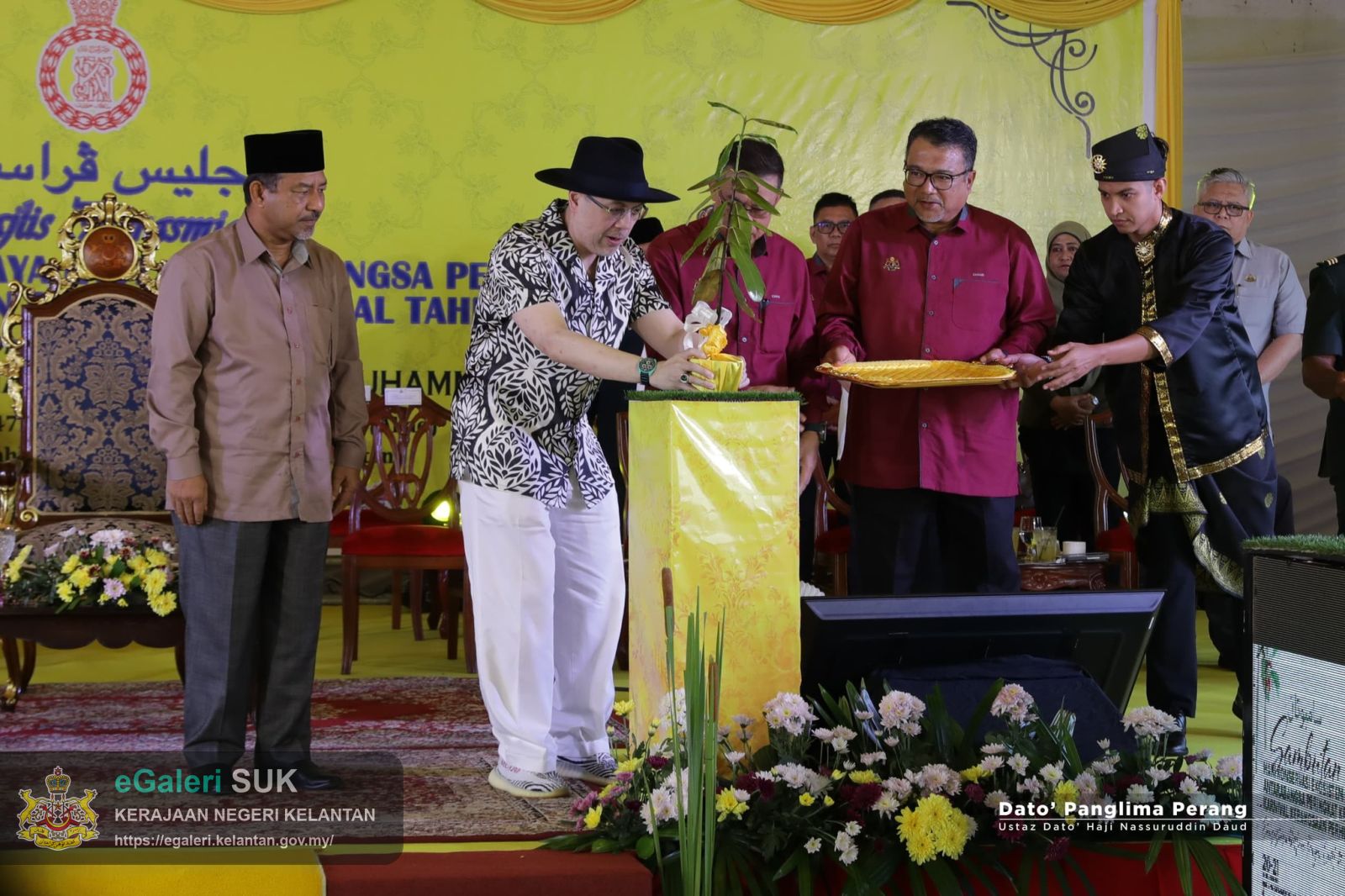 sambutan-hari-konservasi-hutan-paya-laut-di-pantai-ndo-tumpat-2.jpg