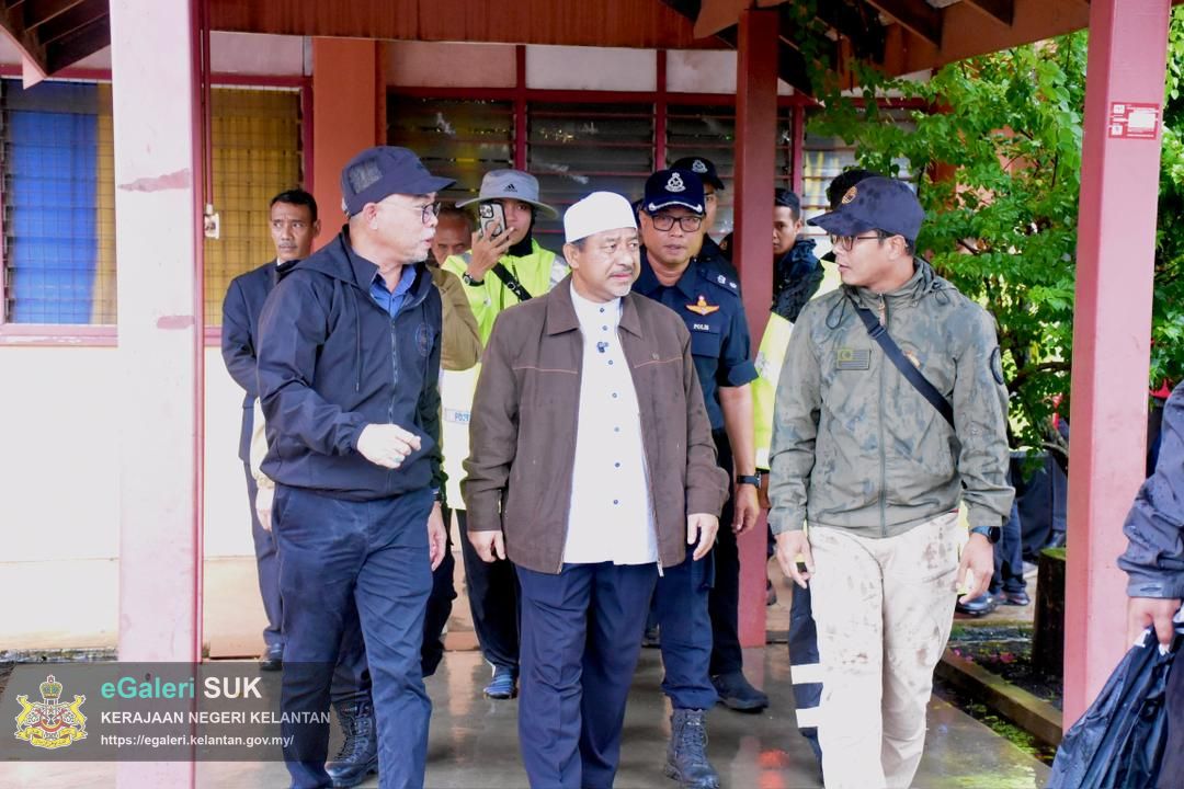lawatan-yab-menteri-besar-kelantan-ke-pps-sk-dalam-rhu-pasir-puteh-11.jpg