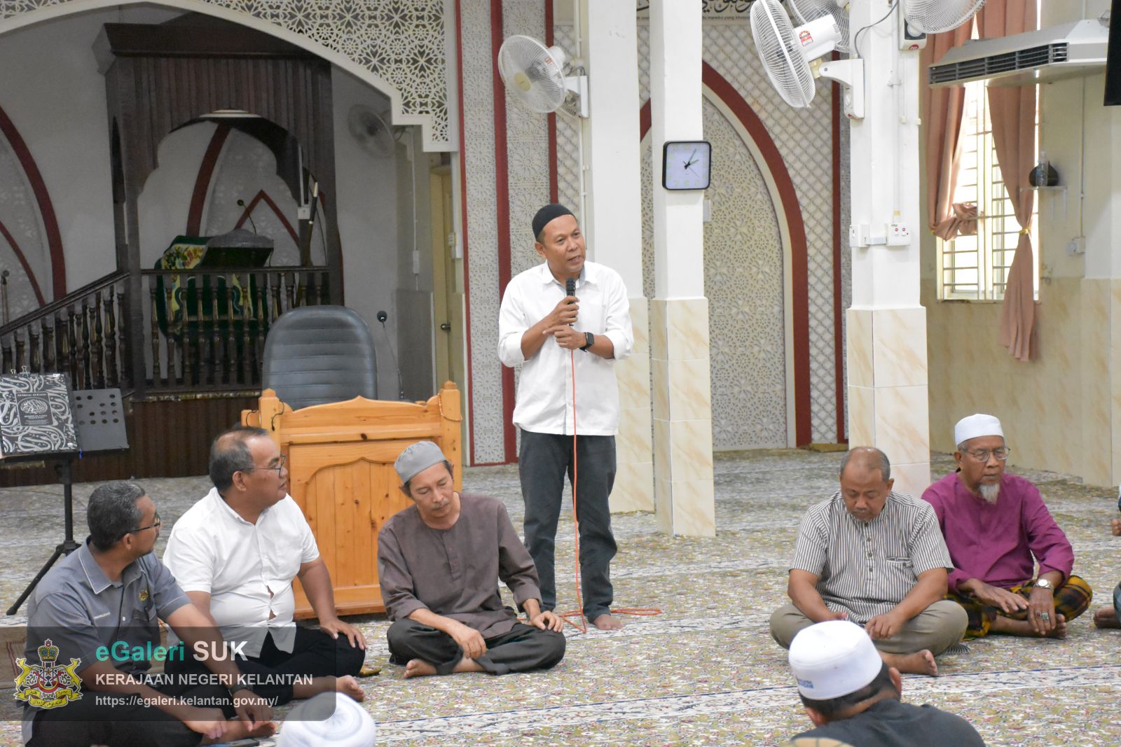 penyampaian-zakat-asnaf-kerjasama-agrobank-14.jpg