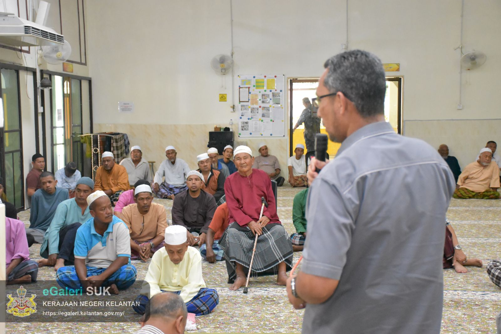 penyampaian-zakat-asnaf-kerjasama-agrobank-16.jpg