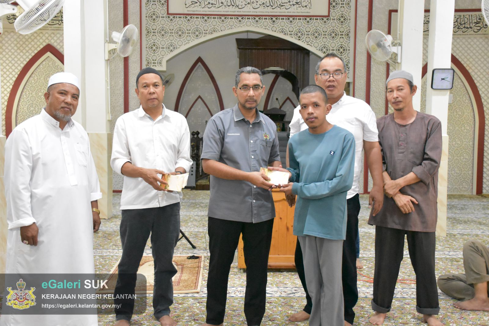 penyampaian-zakat-asnaf-kerjasama-agrobank-27.jpg