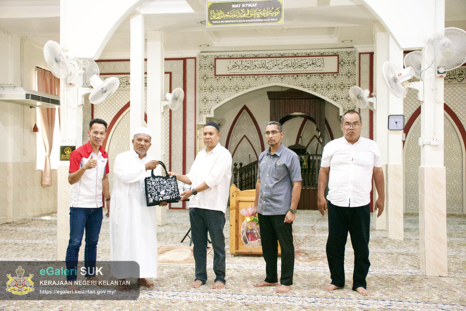 penyampaian-zakat-asnaf-kerjasama-agrobank-36.jpg