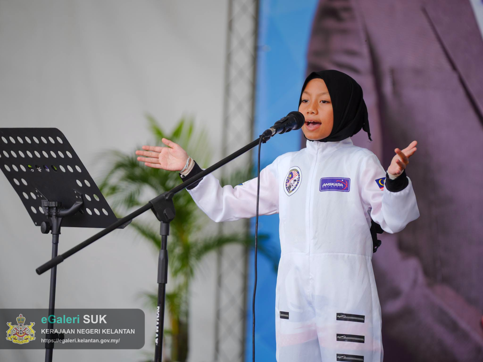 perasmian-karnival-ilmu-dan-komuniti-yang-diadakan-di-perkarangan-perpustakaan-desa-tok-uban-10.png