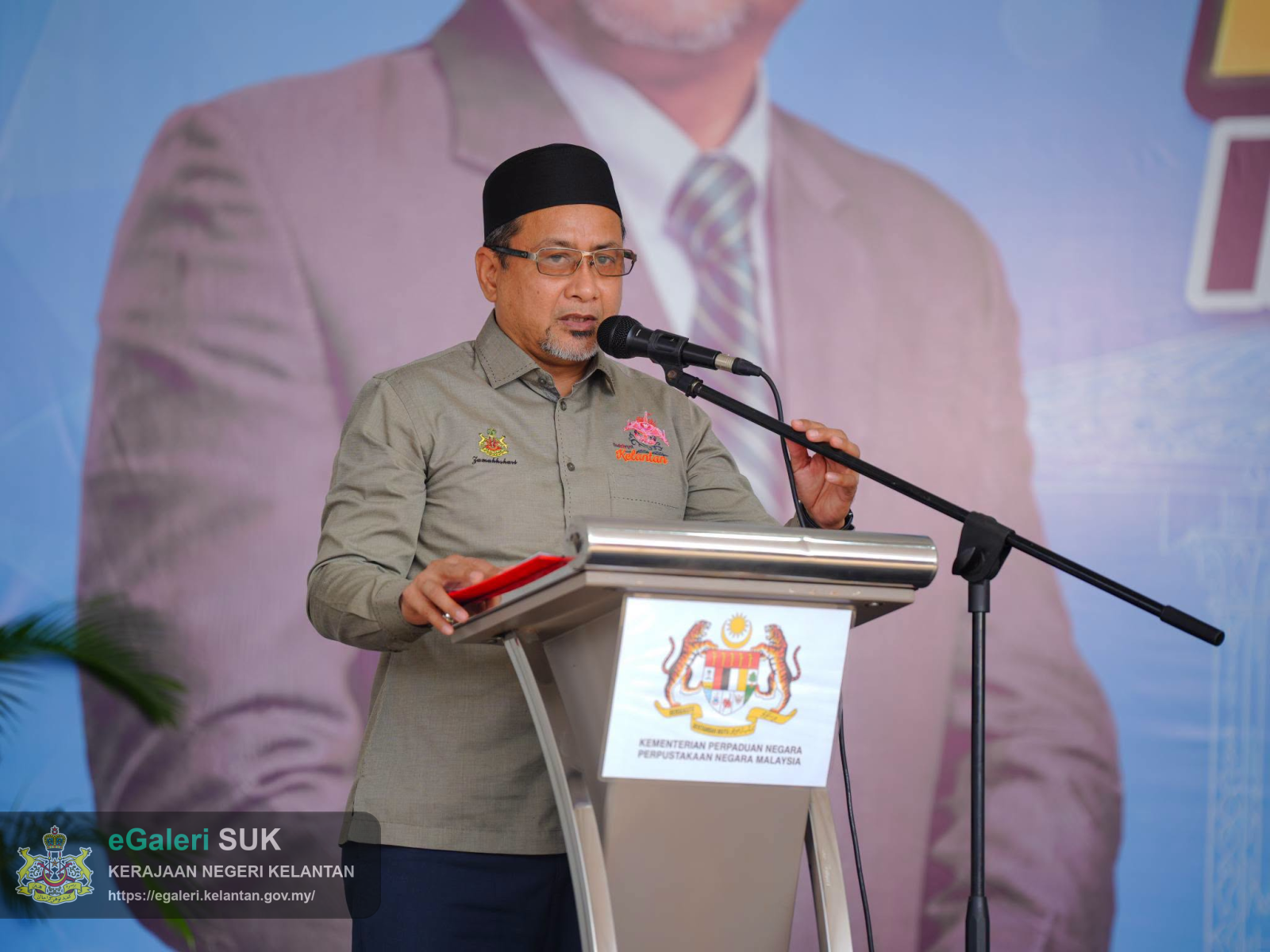 perasmian-karnival-ilmu-dan-komuniti-yang-diadakan-di-perkarangan-perpustakaan-desa-tok-uban-13.png