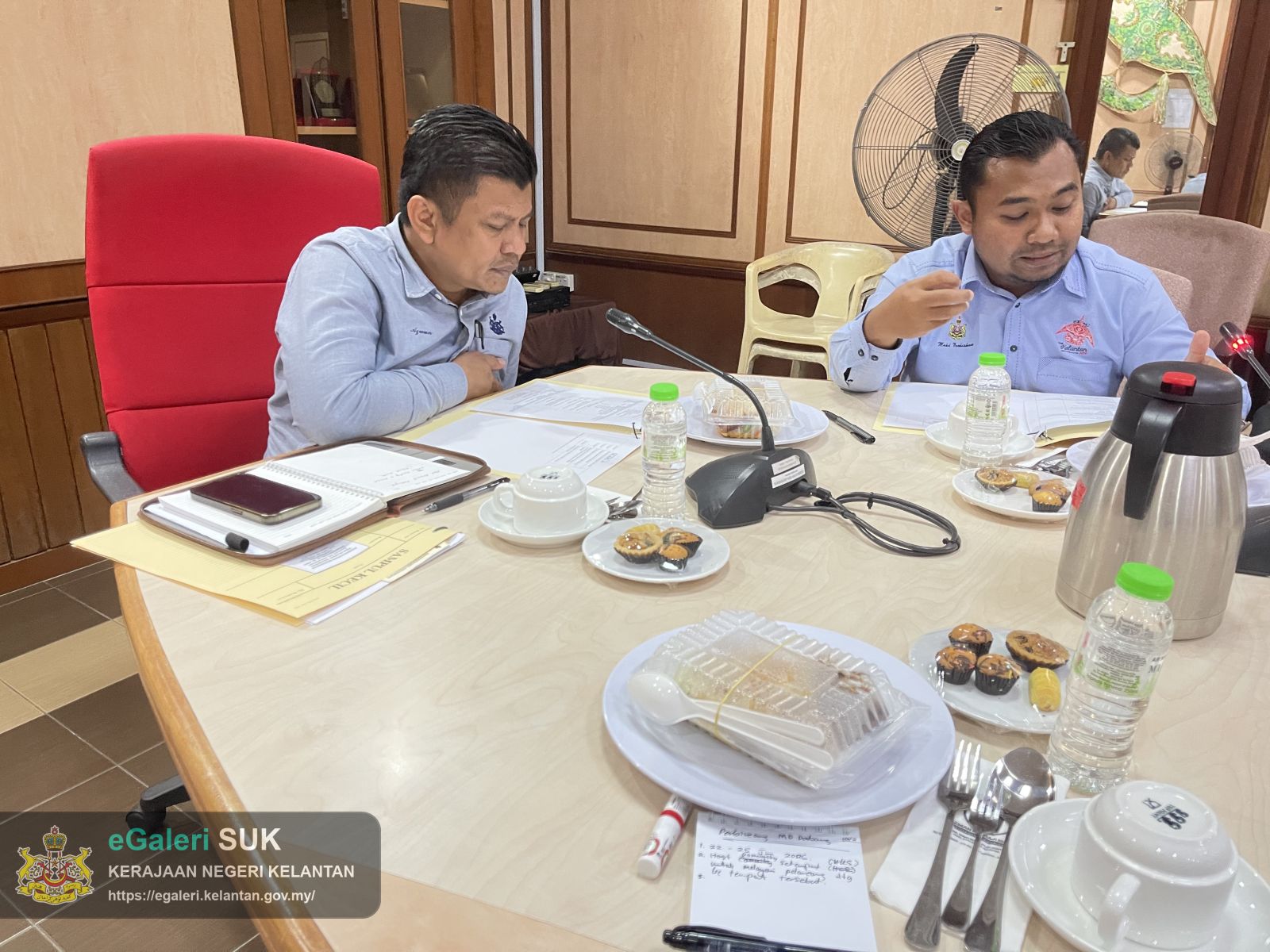 perbincangan-bersama-majlis-daerah-dabong-berkenaan-lawatan-dari-delegasi-selangor-ke-dabong-3.jpg
