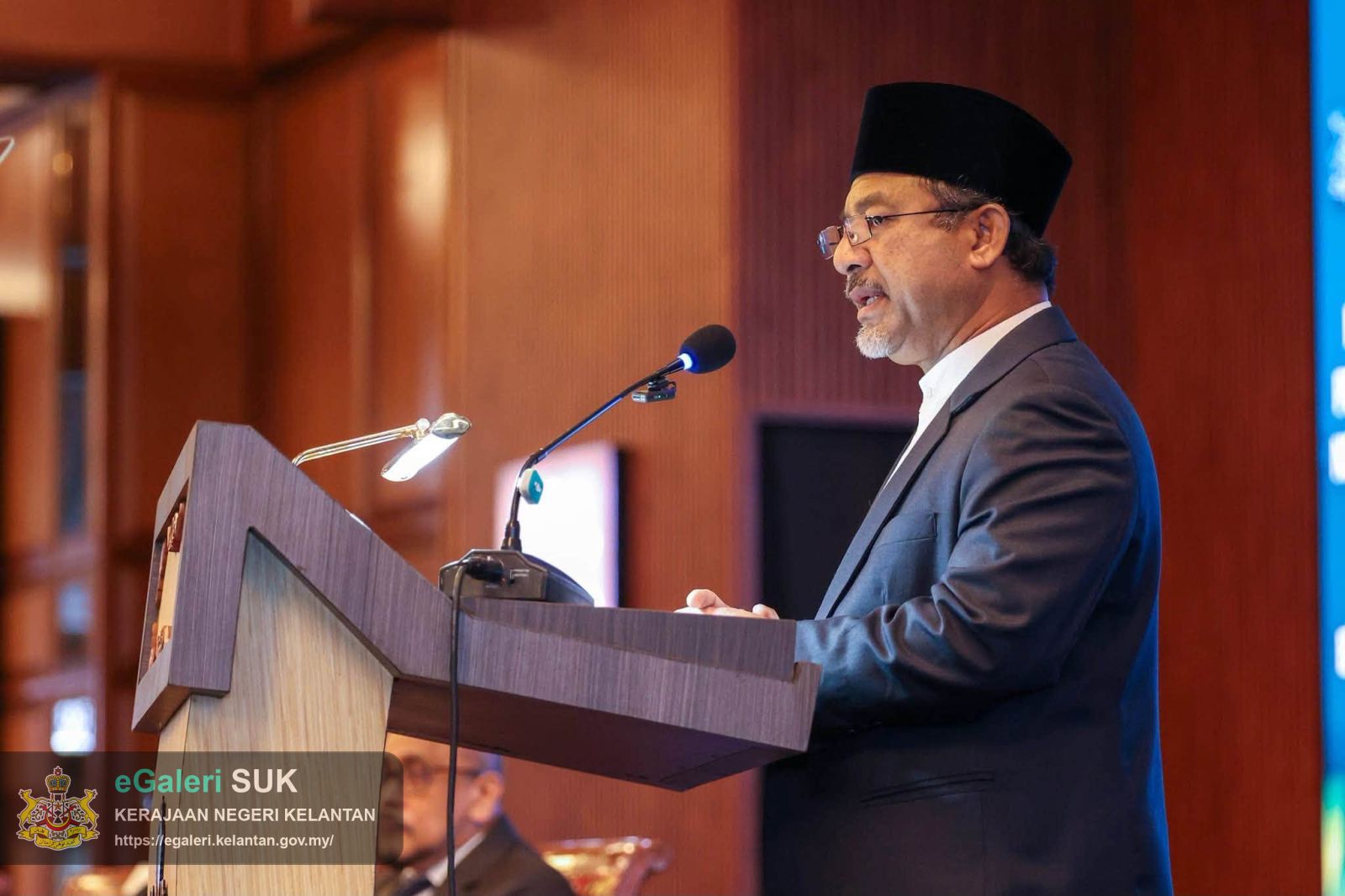 perhimpunan-penjawat-awam-negeri-kelantan-bersama-yab-menteri-besar-kelantan-1.jpg