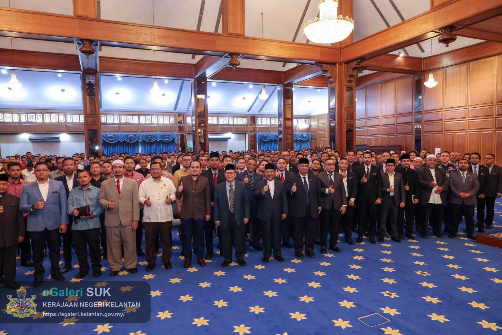 perhimpunan-penjawat-awam-negeri-kelantan-bersama-yab-menteri-besar-kelantan-3.jpg