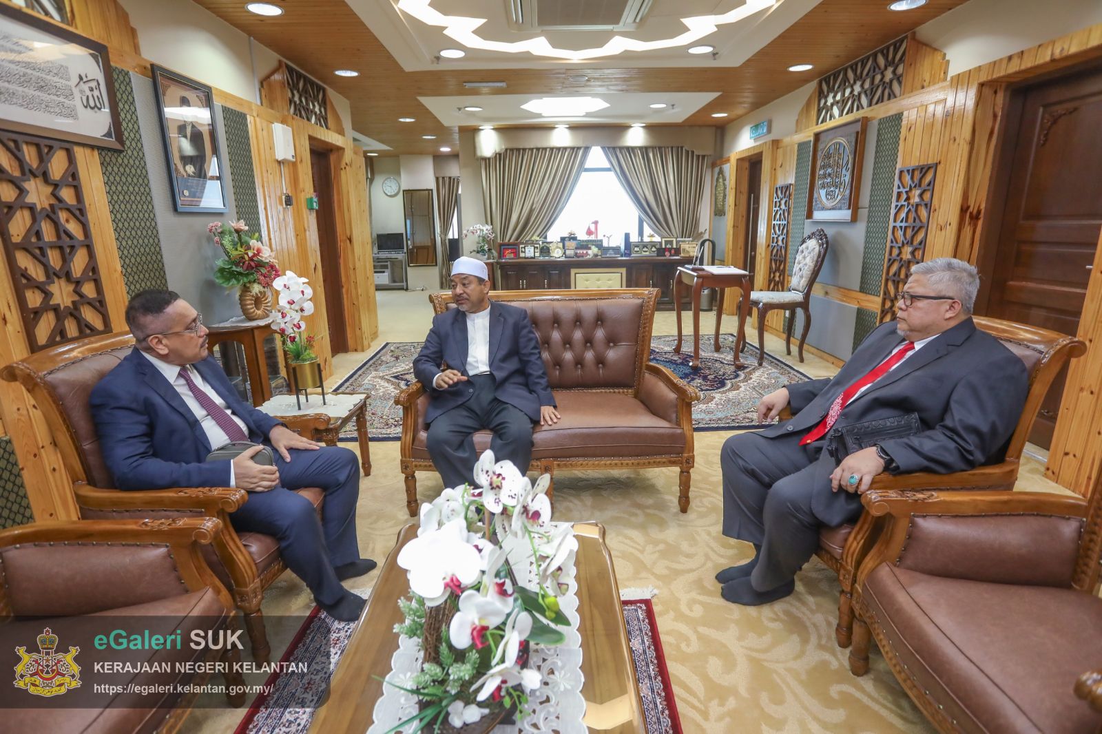 kunjung-hormat-yab-menteri-besar-1.jpeg