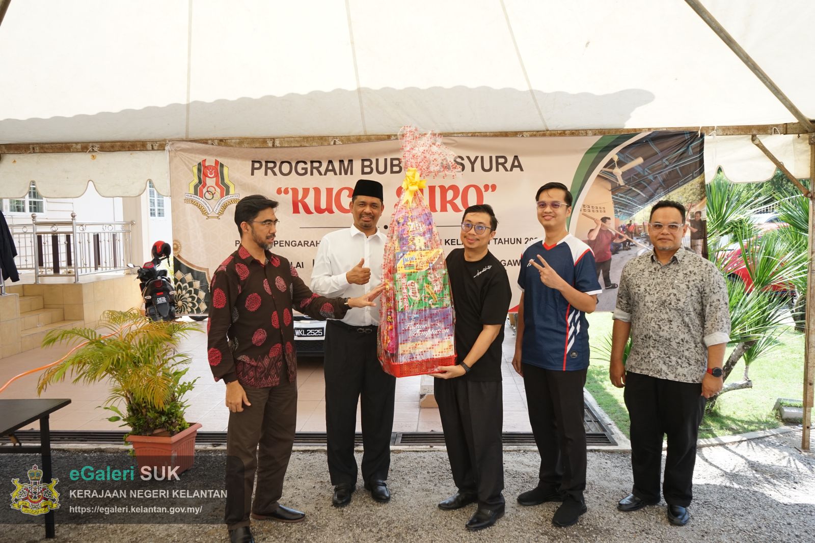 program-bubur-asyura-kuca-suro-pejabat-pengarah-tanah-dan-galian-kelantan-45.JPG