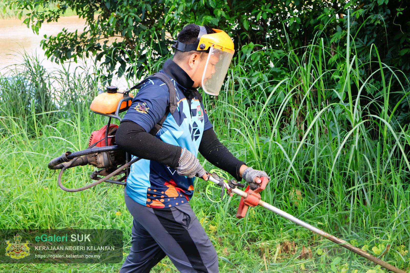 program-clean-up-day-puspanita-cawangan-jajahan-kuala-krai-2.JPG