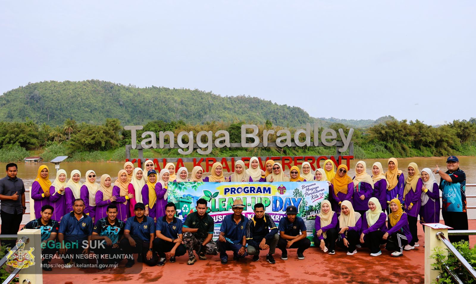 program-clean-up-day-puspanita-cawangan-jajahan-kuala-krai-4.JPG