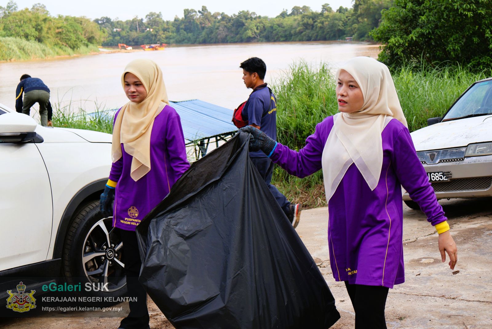 program-clean-up-day-puspanita-cawangan-jajahan-kuala-krai-7.JPG