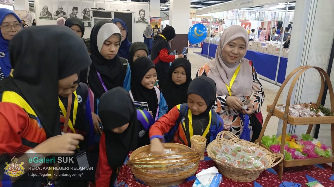 program-dan-aktiviti-oleh-perpustakaan-awam-di-pesta-buku-antarabangsa-kuala-lumpur-2.jpg
