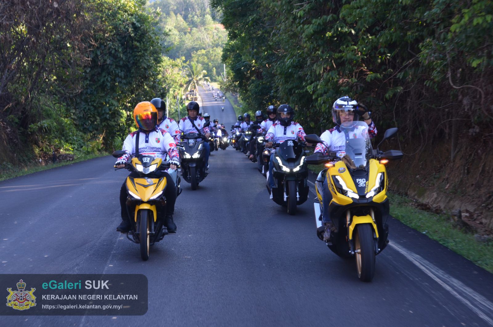 program-do-masuk-kampung-kovoi-bermotorsikal-1.JPG