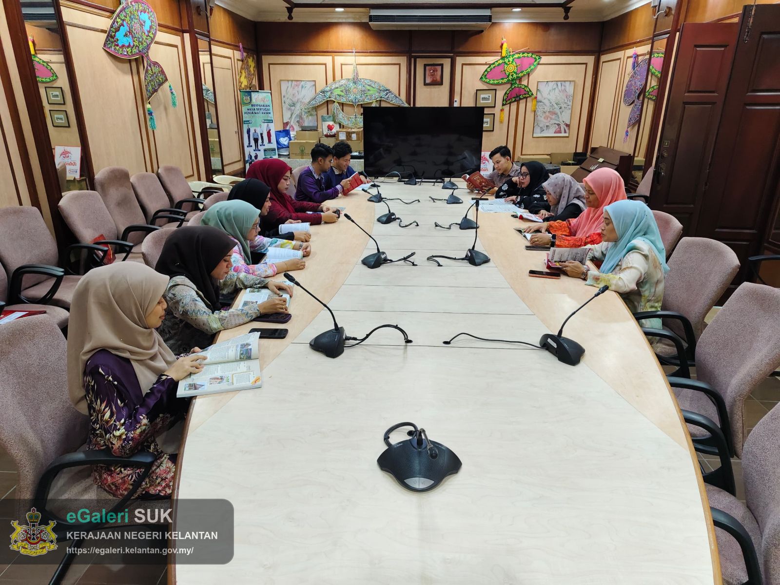 program-jom-baca-bersama-10-minit-membaca-menggembirakan-membaca-membina-bangsa-3.JPG