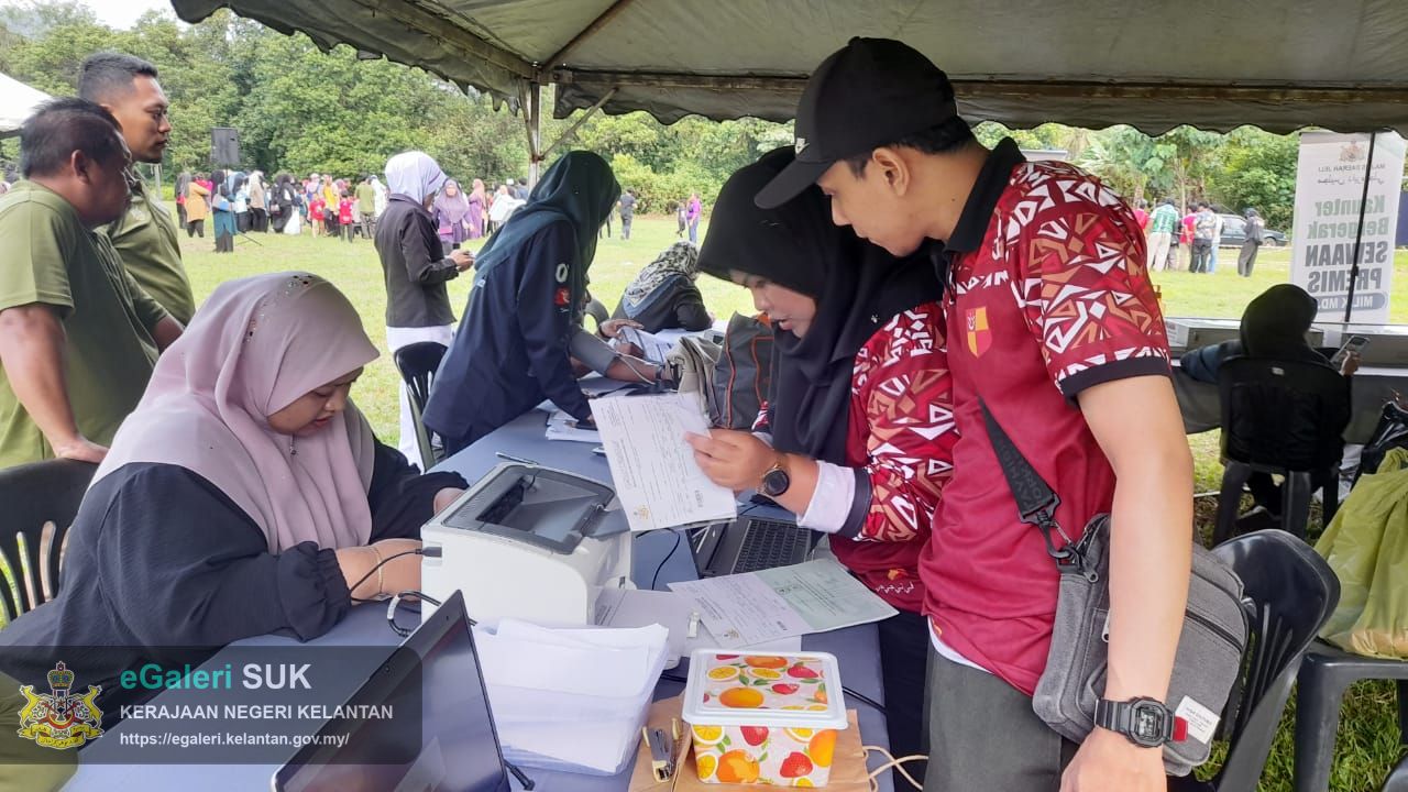 program-kaunter-kutipan-hasil-luar-sempena-program-bina-ummah-dun-air-lanas-2026-di-padang-awam-berdang-2.jpeg