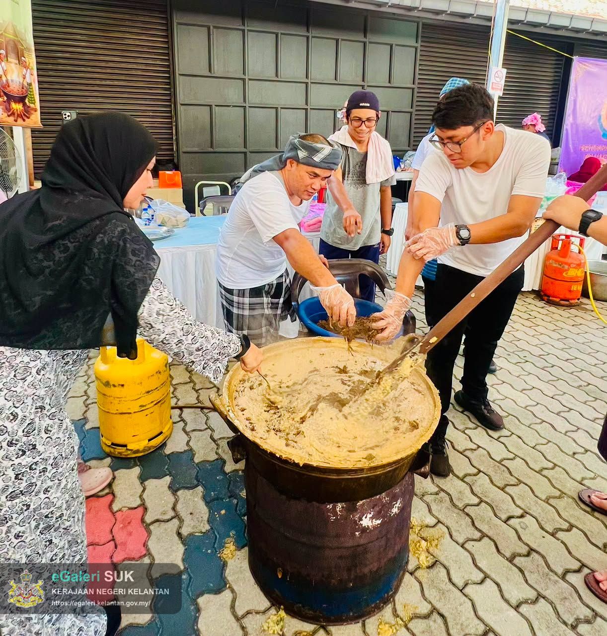 program-kuca-suro-perdana-tahun-2026-anjuran-pejabat-sultan-kelantan-di-istana-balai-besar-3.jpg